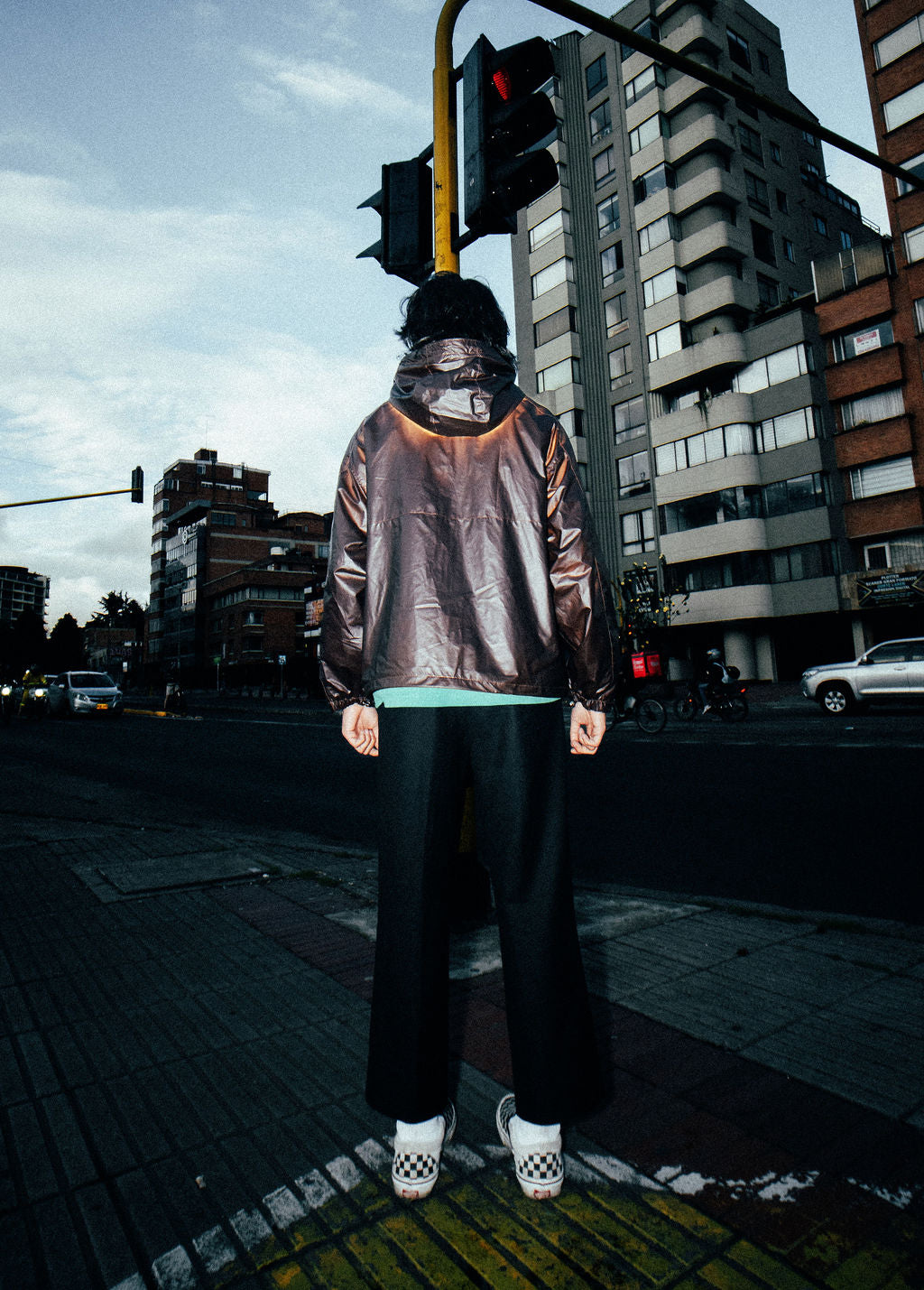 CHAQUETA TERMOSENSIBLE NEGRA