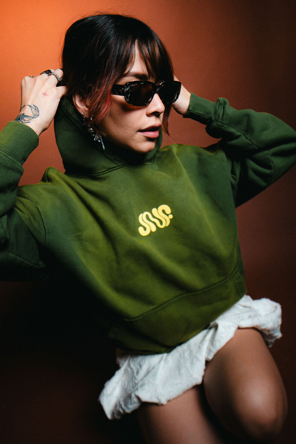 HOODIE BN4B VERDE OLIVA