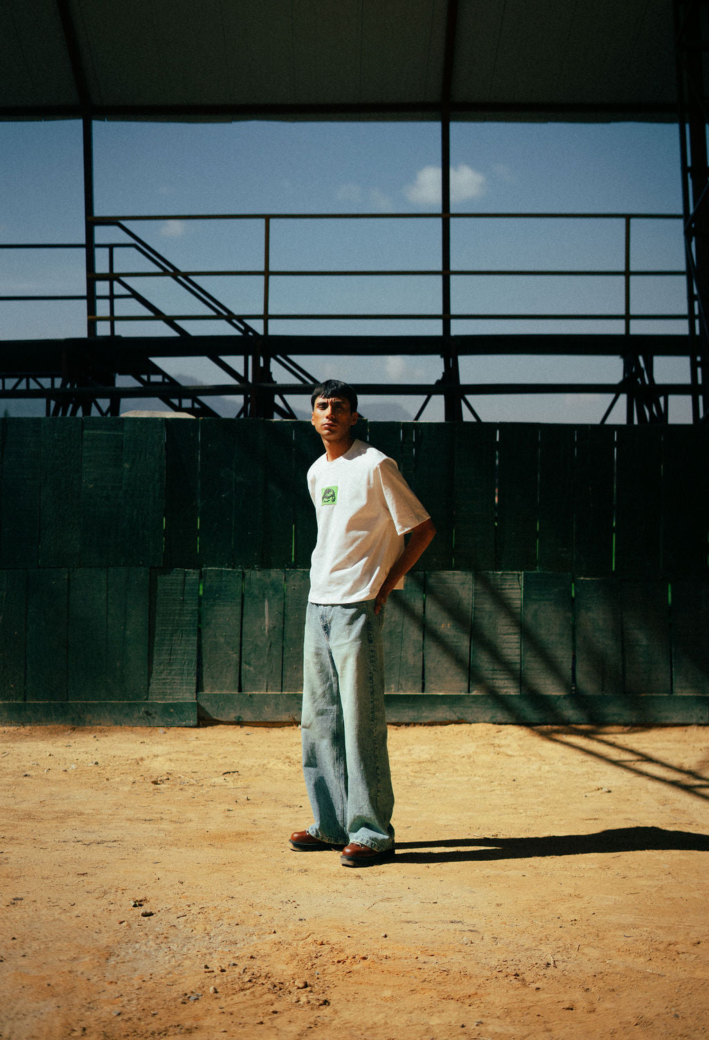 CAMISETA SERVING BLANCA