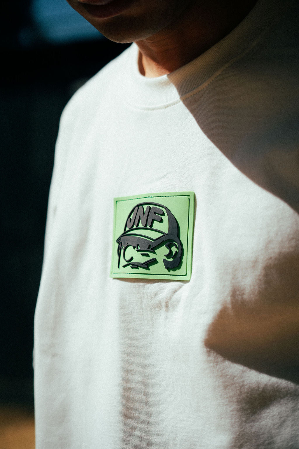 CAMISETA SERVING BLANCA