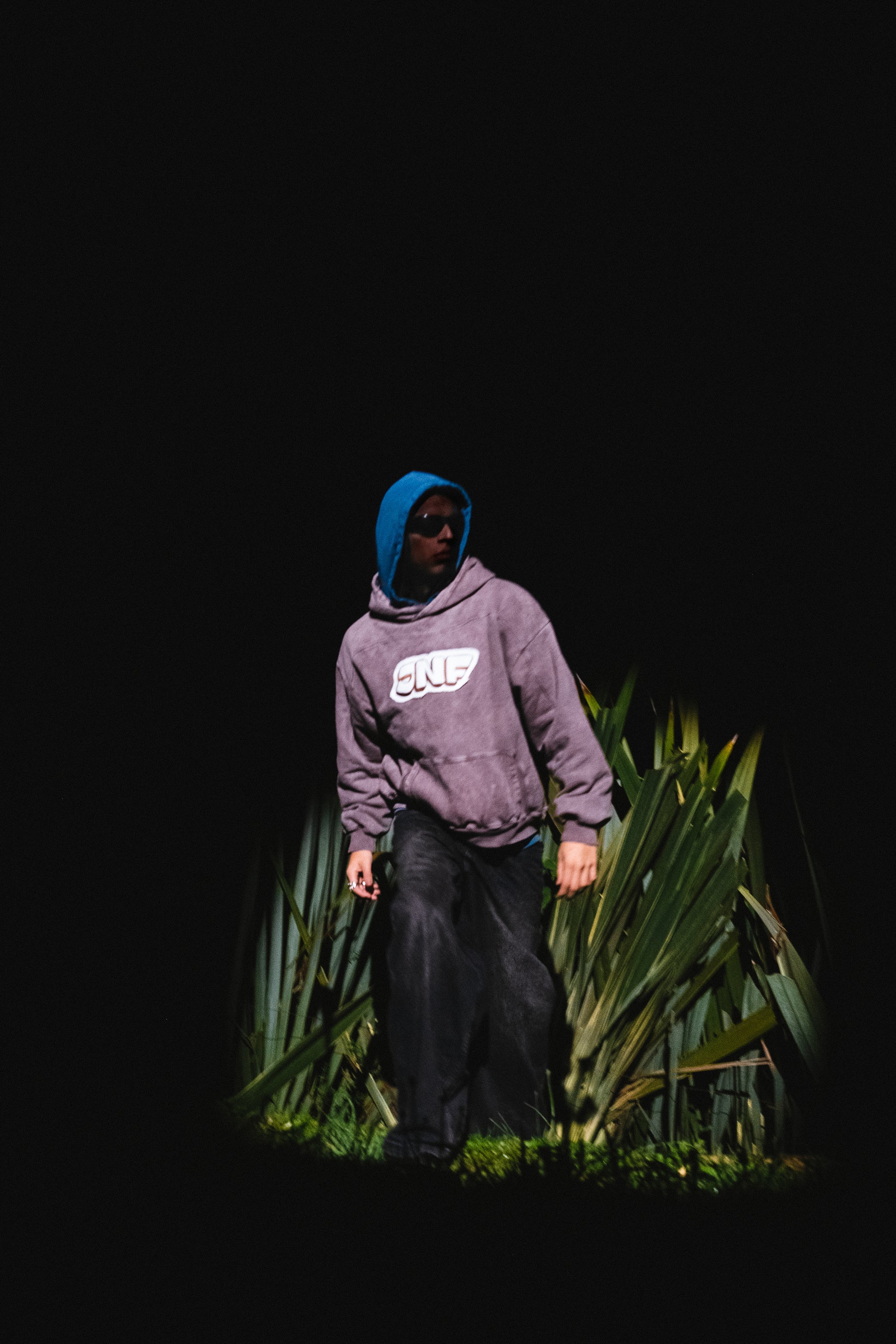 HOODIE PRÓFUGOS CUTS CAFÉ